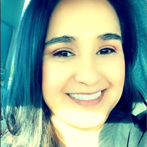 Meet your Posher, Myra